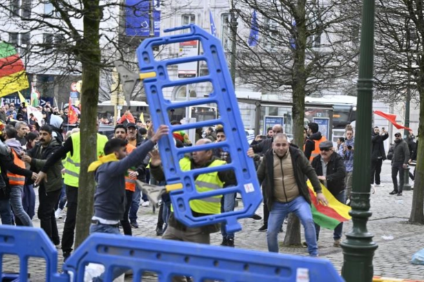 video proteste violente si in bruxelles politia a folosit tunuri cu apa si gaze lacrimogene impotriva studentilor 6ad3bc93b4c1b