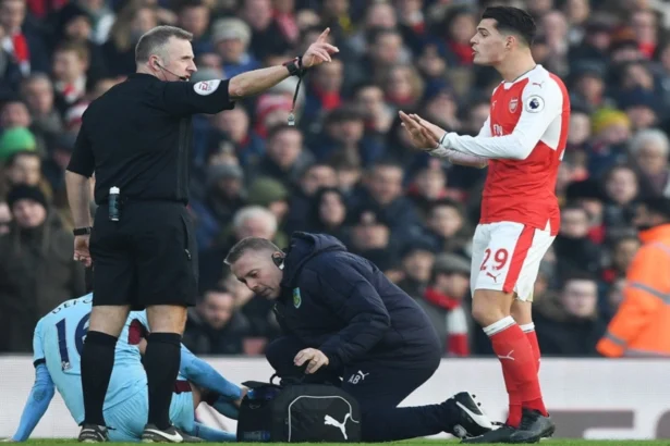 xhaka cu amenda suspendata dupa cazul de vaccinare fictiva 6ac7cd1d14b75